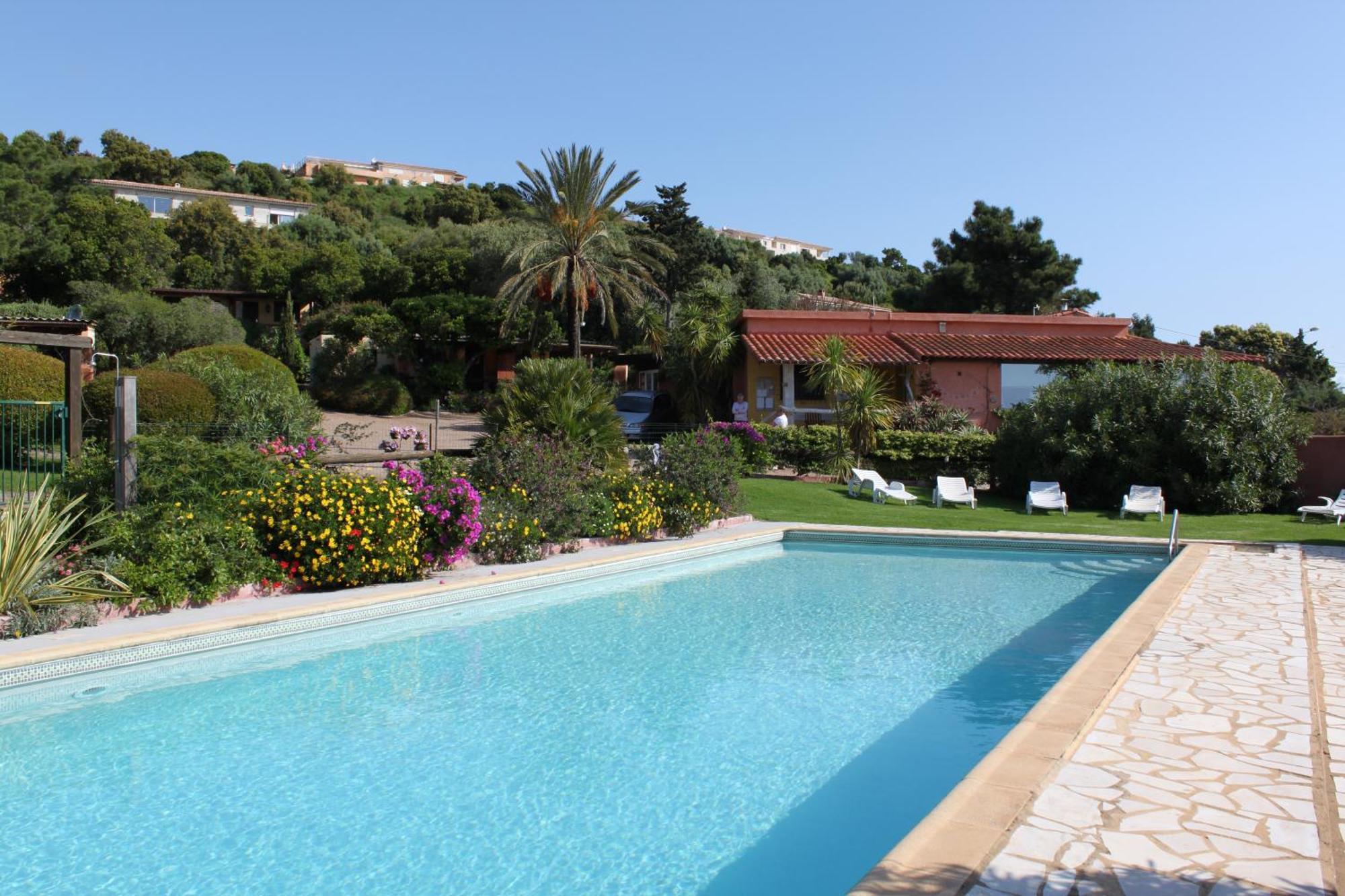 Les Bungalows De Figha Tarcu Luaran gambar