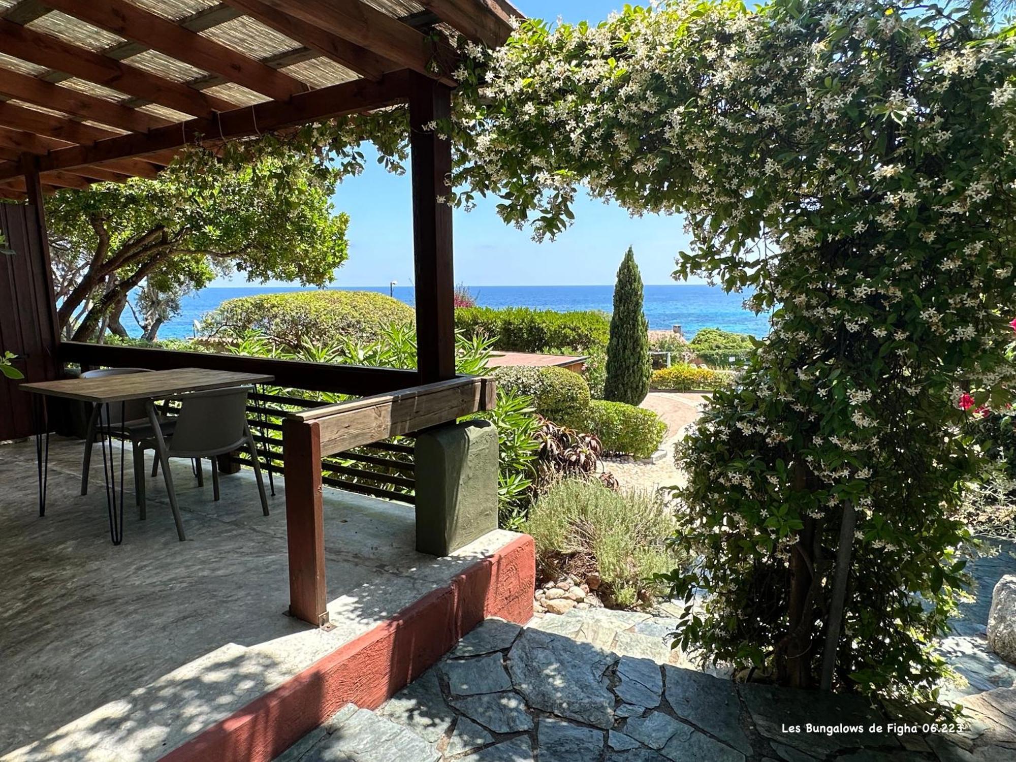 Les Bungalows De Figha Tarcu Luaran gambar